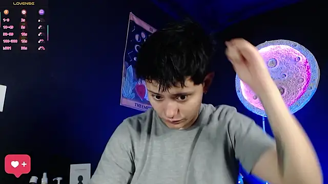 girl intense444 online show from March 20, 2026, 1:23 pm