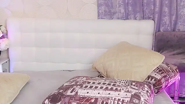 Snapshot of Asian_legs chatting on October 29, 2025, 9:08 am Asian legs online show from October 29, 2025, 9:08 am