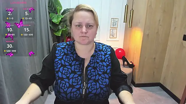 Snapshot of ScarlettSoft chatting on October 31, 2025, 5:37 am ScarlettSoft online show from October 31, 2025, 5:37 am