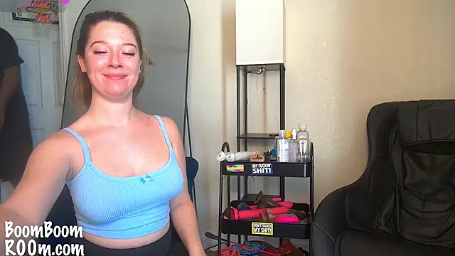 boomboomr00m online show from February 11, 2025, 2:24 pm