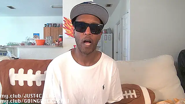 boomboomr00m online show from November 28, 2025, 8:09 pm