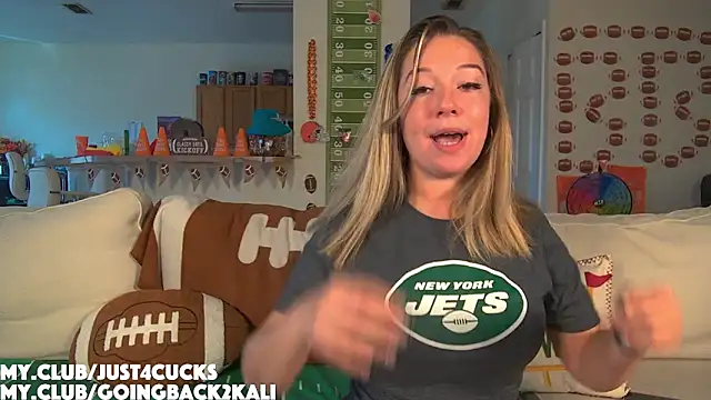 Snapshot of boomboomr00m chatting on October 19, 2025, 2:31 pm boomboomr00m online show from October 19, 2025, 2:31 pm