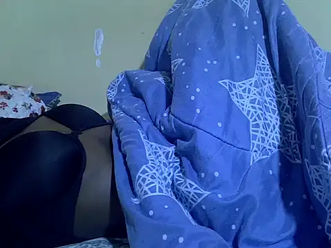 EbonyMina  online show from September 28, 2025, 2:51 am