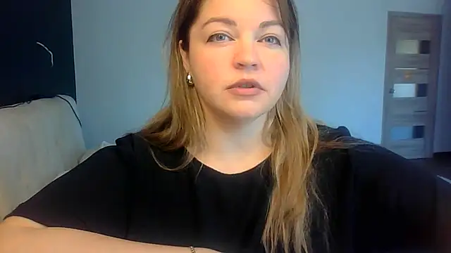 Snapshot of cute__cherry chatting on July 30, 2026, 10:14 am cute cherry online show from July 30, 2026, 10:14 am