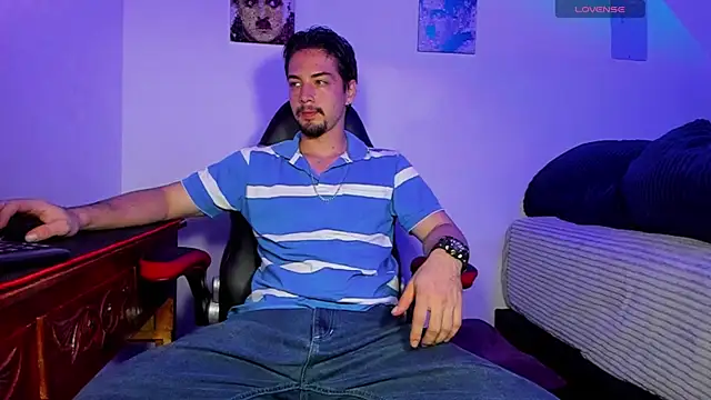 Alex smith00 online show from February 2, 2025, 1:23 am