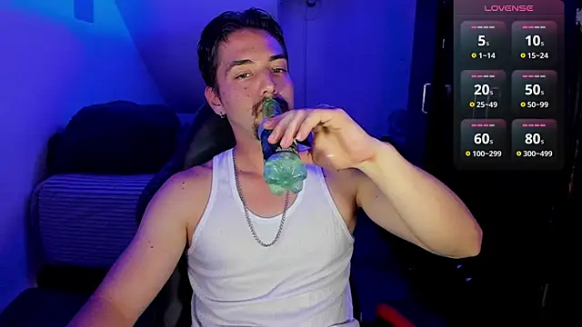 Alex smith00 online show from January 31, 2025, 10:21 pm