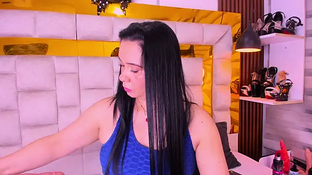 Snapshot of bigass_monic chatting on January 12, 2026, 3:13 am bigass monic online show from January 12, 2026, 3:13 am