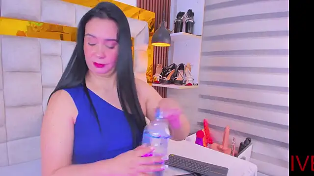 Snapshot of bigass_monic chatting on September 18, 2025, 3:31 am bigass monic online show from September 18, 2025, 3:31 am