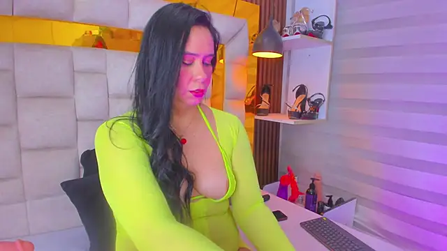 bigass monic online show from February 10, 2026, 2:43 am