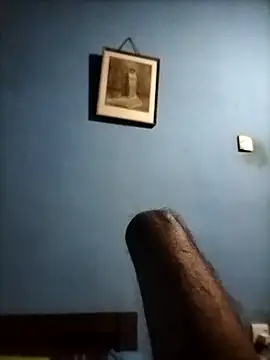 Snapshot of Erangajayawardana chatting on October 21, 2025, 11:42 am Erangajayawardana online show from October 21, 2025, 11:42 am