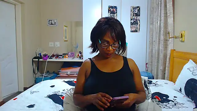 Hotgrannyx online show from March 12, 2025, 3:40 pm