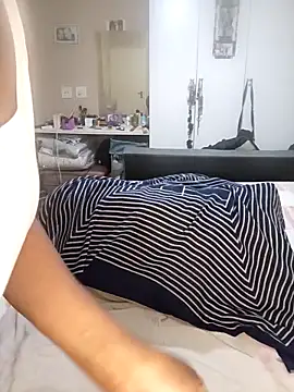 Hotgrannyx online show from October 28, 2025, 4:46 am