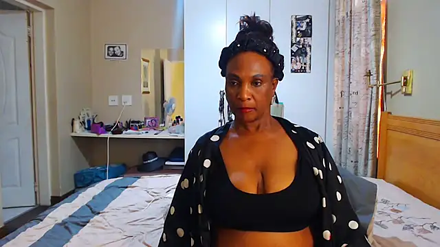 Hotgrannyx online show from January 28, 2025, 3:25 pm