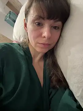 SofiaFoster  online show from April 15, 2026, 3:12 am