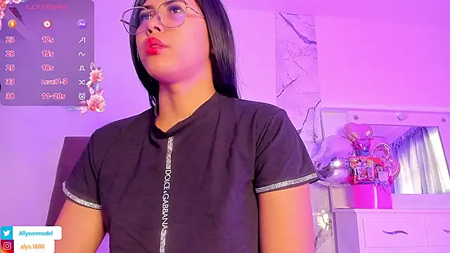 alysson 18 online show from January 15, 2026, 2:09 pm