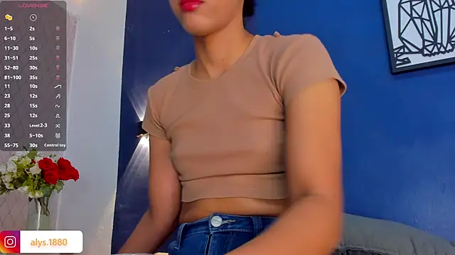 alysson 18 online show from February 26, 2025, 1:11 pm