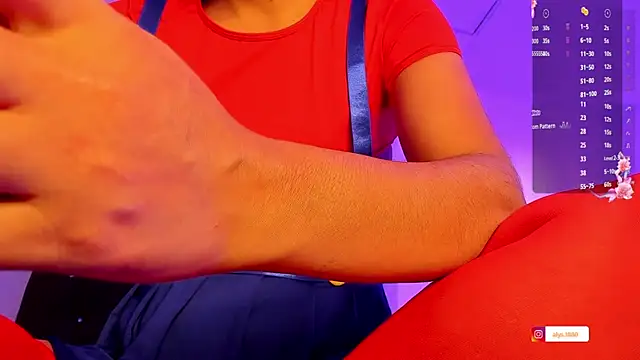 alysson 18 online show from November 12, 2025, 1:15 pm