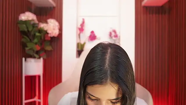 Snapshot of MaddyWattson chatting on October 10, 2025, 11:44 am MaddyWattson online show from October 10, 2025, 11:44 am