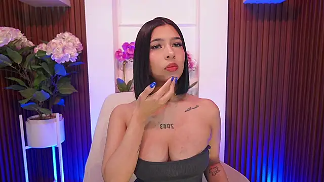 Snapshot of MaddyWattson chatting on September 20, 2025, 11:48 am MaddyWattson online show from September 20, 2025, 11:48 am