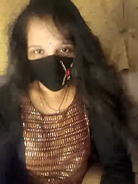 Snapshot of Rising_Smiler chatting on February 1, 2026, 5:44 pm Rising Smiler online show from February 1, 2026, 5:44 pm