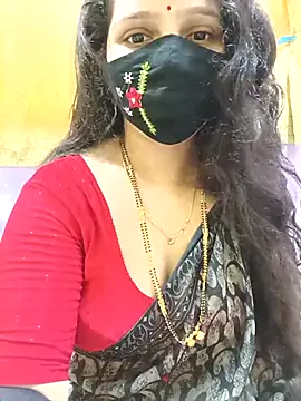 Snapshot of Rising_Smiler chatting on October 2, 2025, 2:37 am Rising Smiler online show from October 2, 2025, 2:37 am