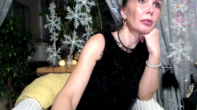 Snapshot of Aurora108 chatting on January 8, 2026, 10:49 pm Aurora108 online show from January 8, 2026, 10:49 pm