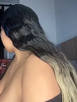 Snapshot of RsellAmb chatting on October 19, 2025, 3:09 am RsellAmb online show from October 19, 2025, 3:09 am