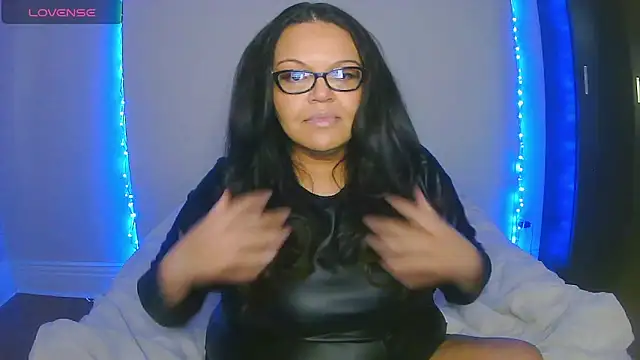 Mila Ferrara online show from February 19, 2025, 11:46 pm