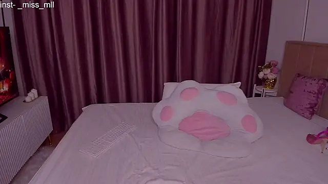 Snapshot of MaaryM chatting on October 4, 2025, 7:04 pm MaaryM online show from October 4, 2025, 7:04 pm