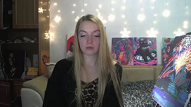 SecretSophia online show from December 14, 2024, 3:39 am