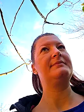 Snapshot of Analimado18 chatting on November 1, 2025, 2:44 pm Analimado18 online show from November 1, 2025, 2:44 pm