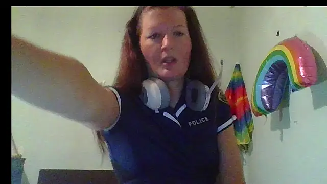 Snapshot of Analimado18 chatting on September 25, 2025, 9:32 pm Analimado18 online show from September 25, 2025, 9:32 pm