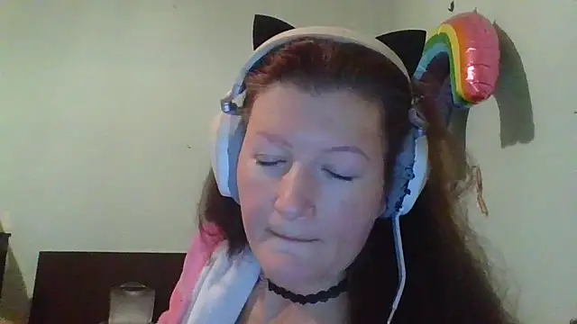 Snapshot of Analimado18 chatting on October 6, 2025, 8:42 pm Analimado18 online show from October 6, 2025, 8:42 pm