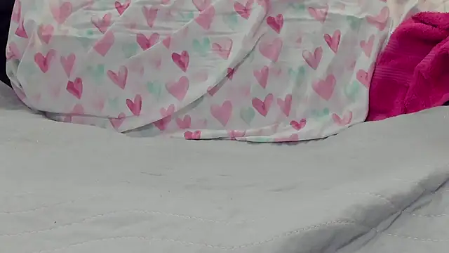 KurvyKandie online show from September 27, 2025, 9:48 am