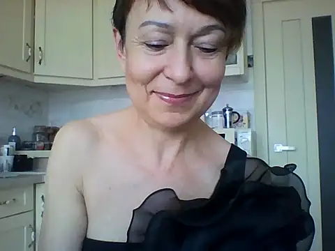 Snapshot of SwettyViktory chatting on March 22, 2025, 9:56 am SwettyViktory online show from March 22, 2025, 9:56 am