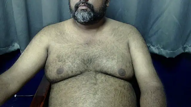 Snapshot of hairysubcub_70 chatting on October 19, 2025, 8:39 am hairysubcub 70 online show from October 19, 2025, 8:39 am