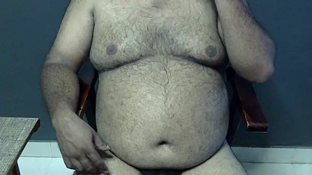 Snapshot of hairysubcub_70 chatting on September 29, 2025, 7:15 am hairysubcub 70 online show from September 29, 2025, 7:15 am