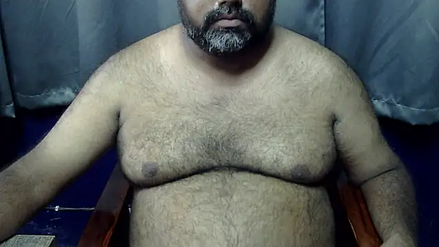 Snapshot of hairysubcub_70 chatting on October 10, 2025, 7:53 am hairysubcub 70 online show from October 10, 2025, 7:53 am