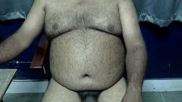 Snapshot of hairysubcub_70 chatting on October 15, 2025, 6:49 pm hairysubcub 70 online show from October 15, 2025, 6:49 pm