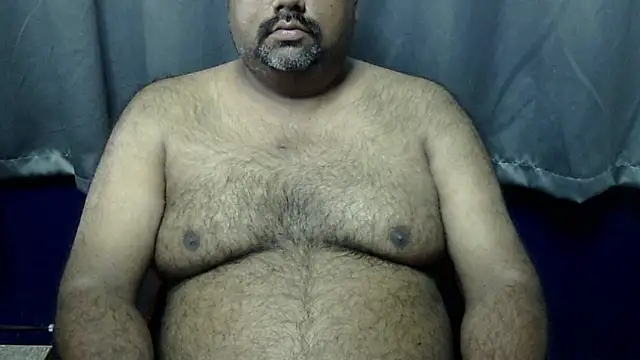 Snapshot of hairysubcub_70 chatting on October 31, 2025, 3:47 am hairysubcub 70 online show from October 31, 2025, 3:47 am