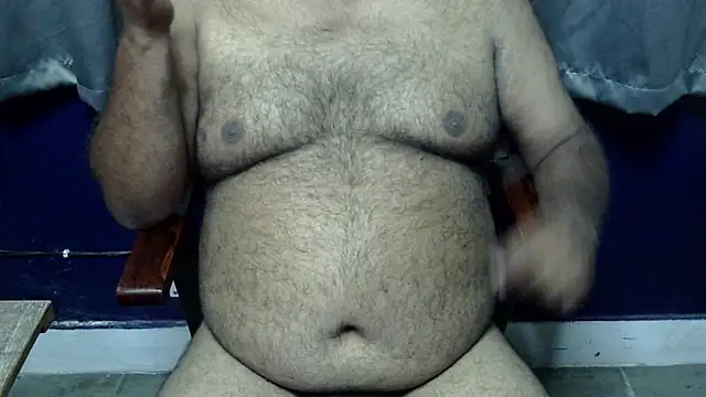 Snapshot of hairysubcub_70 chatting on October 21, 2025, 7:19 am hairysubcub 70 online show from October 21, 2025, 7:19 am