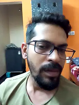 arhan3043 online show from December 6, 2024, 4:44 pm