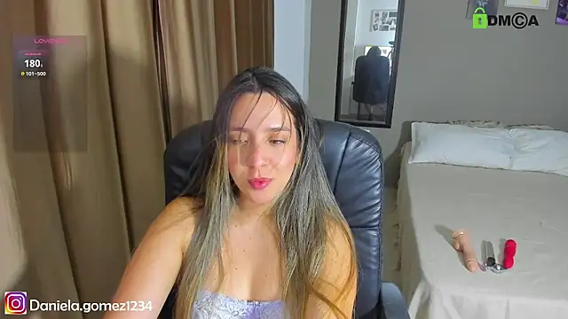 Danielacams online show from September 30, 2025, 2:50 am