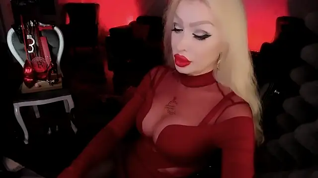 Snapshot of GreedyFinDom chatting on September 19, 2025, 4:11 pm GreedyFinDom online show from September 19, 2025, 4:11 pm