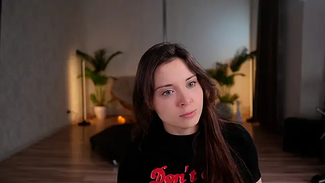 KittyCaitlin online show from March 28, 2026, 6:42 pm