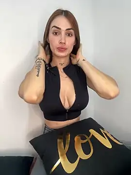 Snapshot of SofiaCarter chatting on February 18, 2025, 10:03 pm SofiaCarter online show from February 18, 2025, 10:03 pm