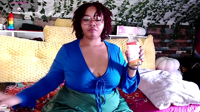 Snapshot of -khayaparker chatting on January 3, 2025, 7:39 pm -khayaparker online show from January 3, 2025, 7:39 pm