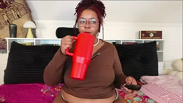 -khayaparker online show from March 31, 2026, 8:11 pm