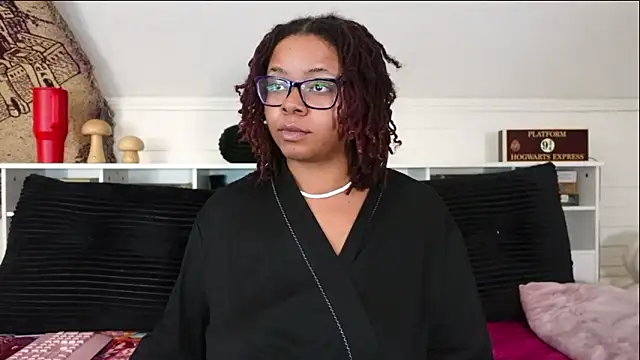 -khayaparker online show from February 20, 2026, 1:13 pm