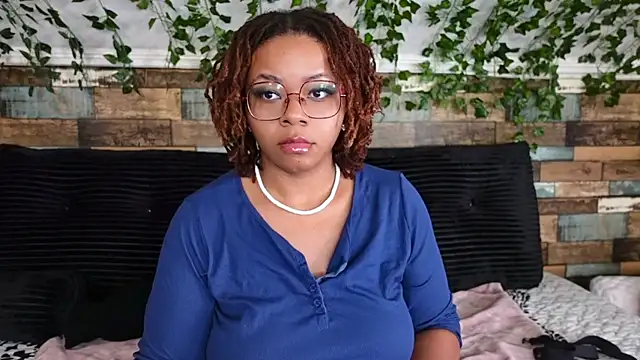 Snapshot of -khayaparker chatting on October 5, 2025, 4:31 pm -khayaparker online show from October 5, 2025, 4:31 pm